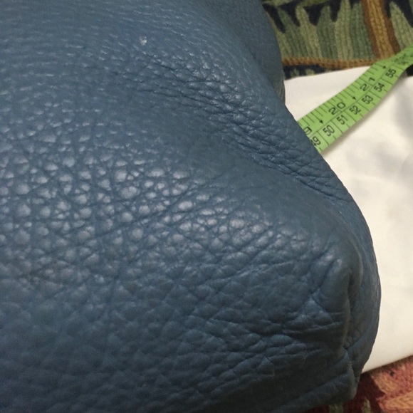 Authentic Large Michael Kors Brooklyn Shoulder Bag in Baby Blue - Picture 10 of 15